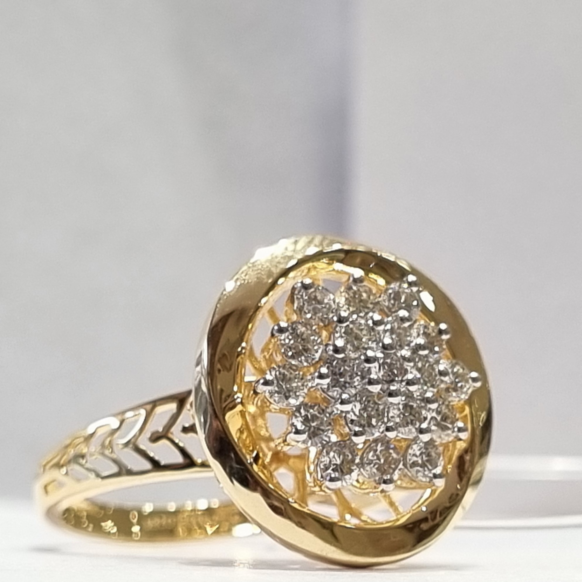 cluster with jali ring