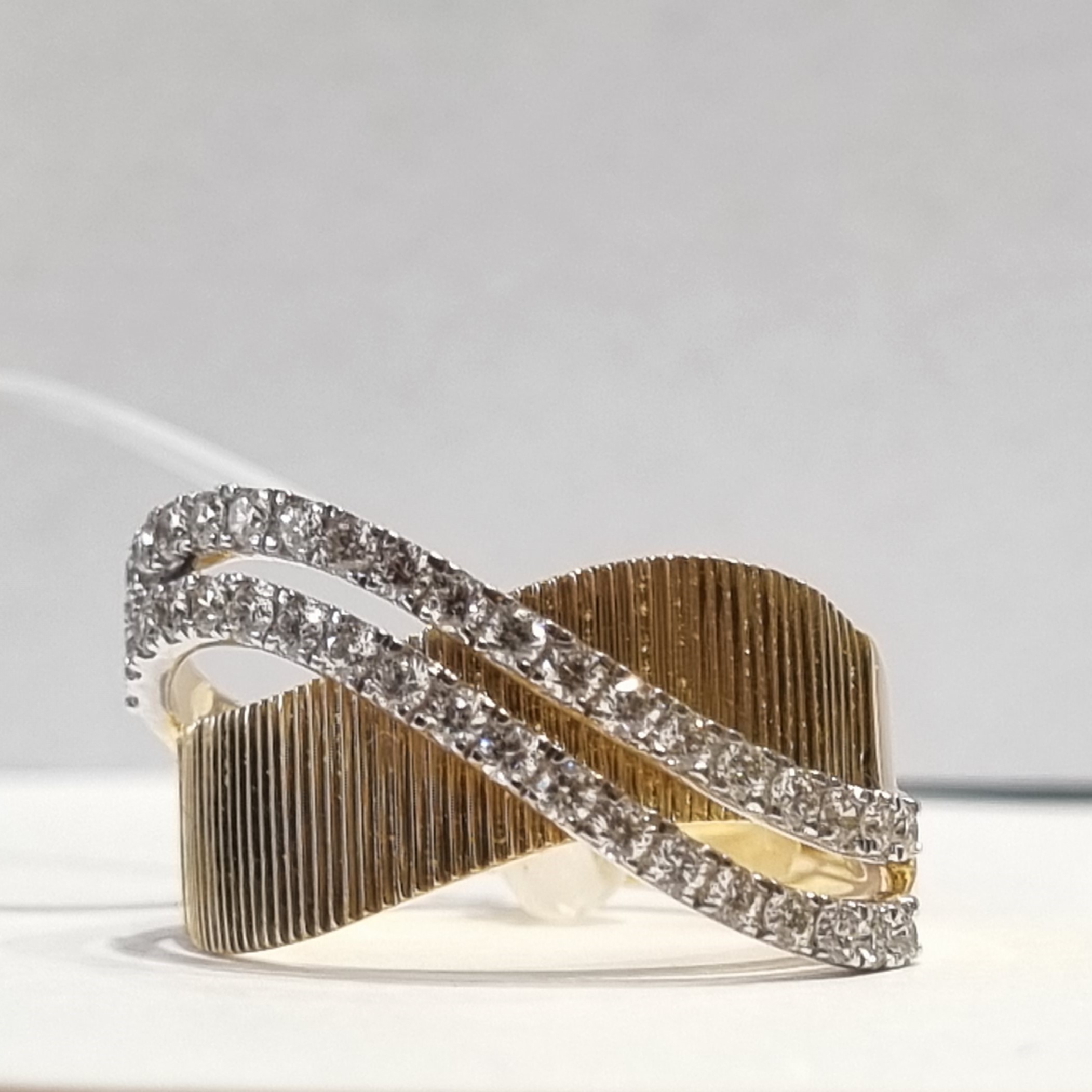 scaled base overlap ring