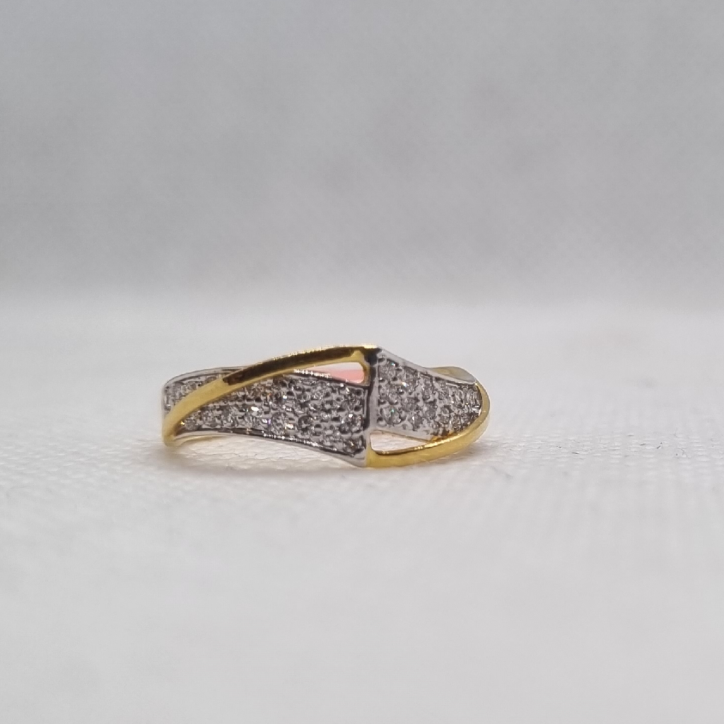 Cuff pattern ring