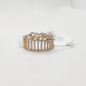 Scattered diamond ring