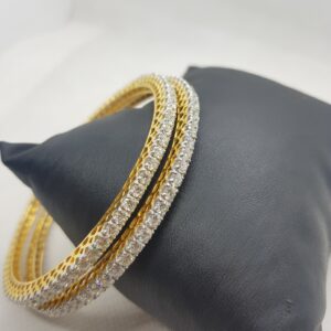 Solitaire bangle