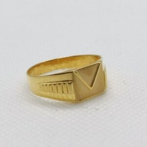 Triangle Ring