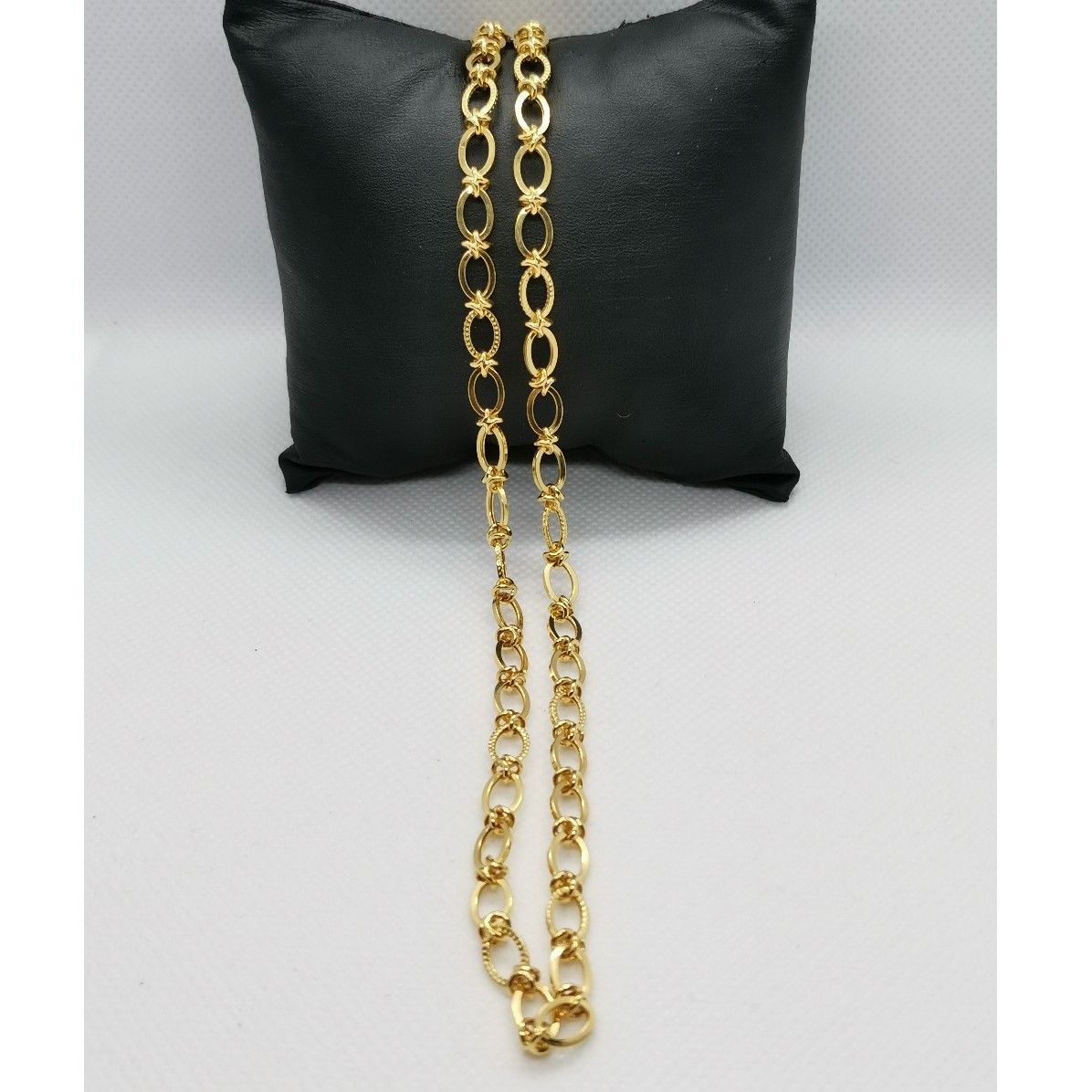 Knot Pattern Chain
