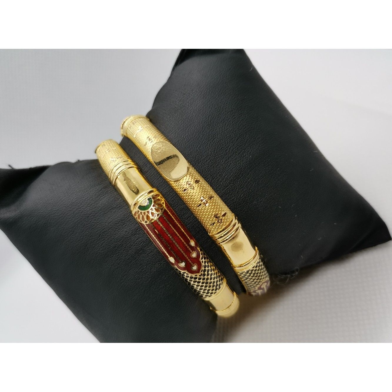 Meenakari bangle