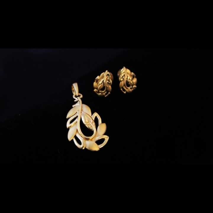 22 K Gold Pendant Set. nj-p01208