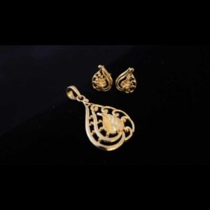 22 K Gold Fancy Pendant Set. nj-p01204