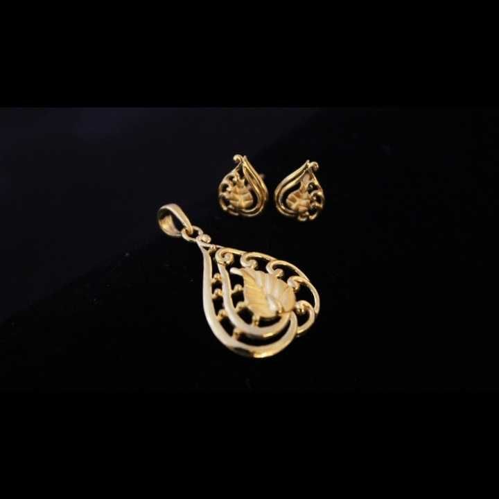 22 K Gold Fancy Pendant Set. nj-p01204