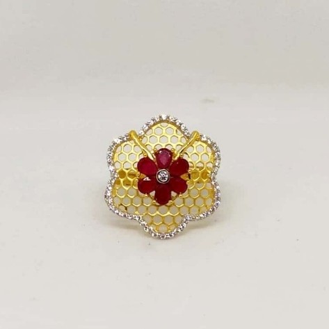 22 k Gold Fancy Cocktail Ring. NJ-R0981
