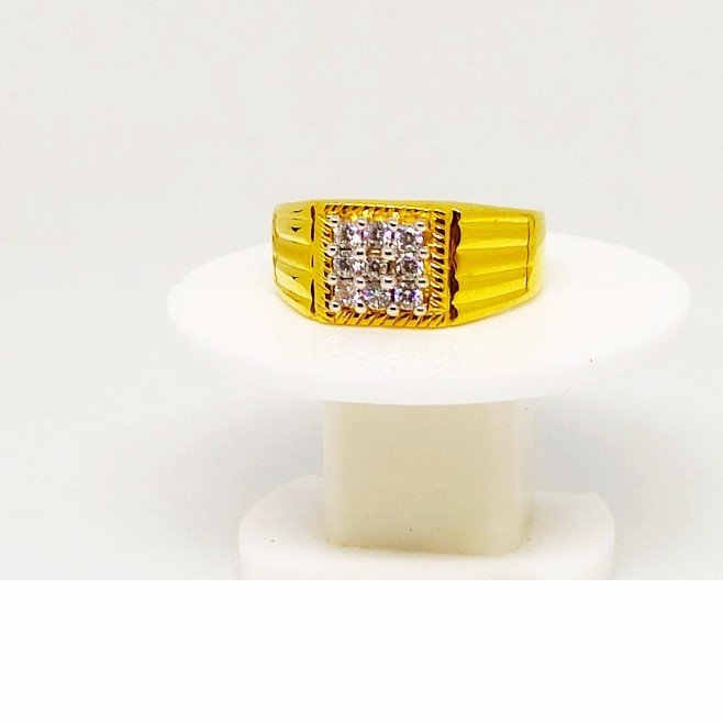 22 k Gold Fancy Ring. NJ-R0712
