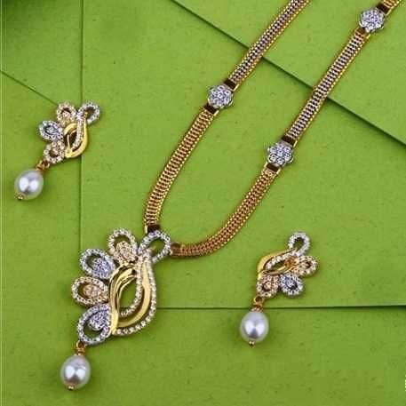 22 K Gold Fancy Pendant Set. NJ-P0616