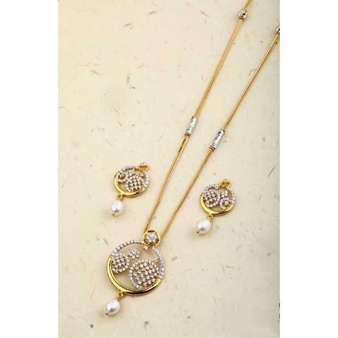 22 K Gold Fancy Pendant Set. NJ-P0615