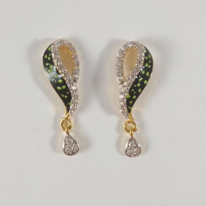 22 K Gold C Z Fancy Earring. NJ-E0306