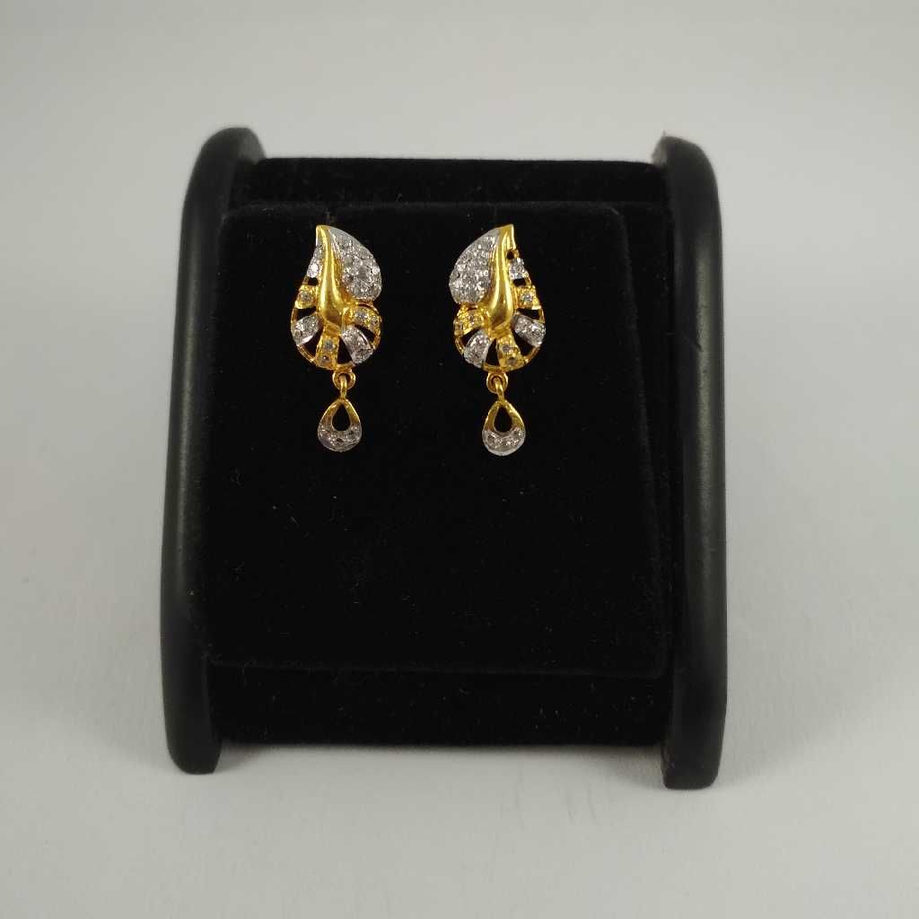 22 K Gold Fancy Earring NJ-E0123