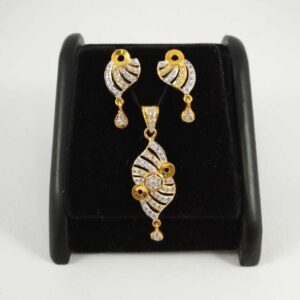 22 K Gold Fancy Pendant Set NJ-P098