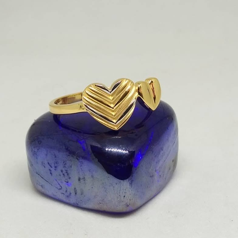 22K PLAIN GOLD HEART SHAPED LADIES RING