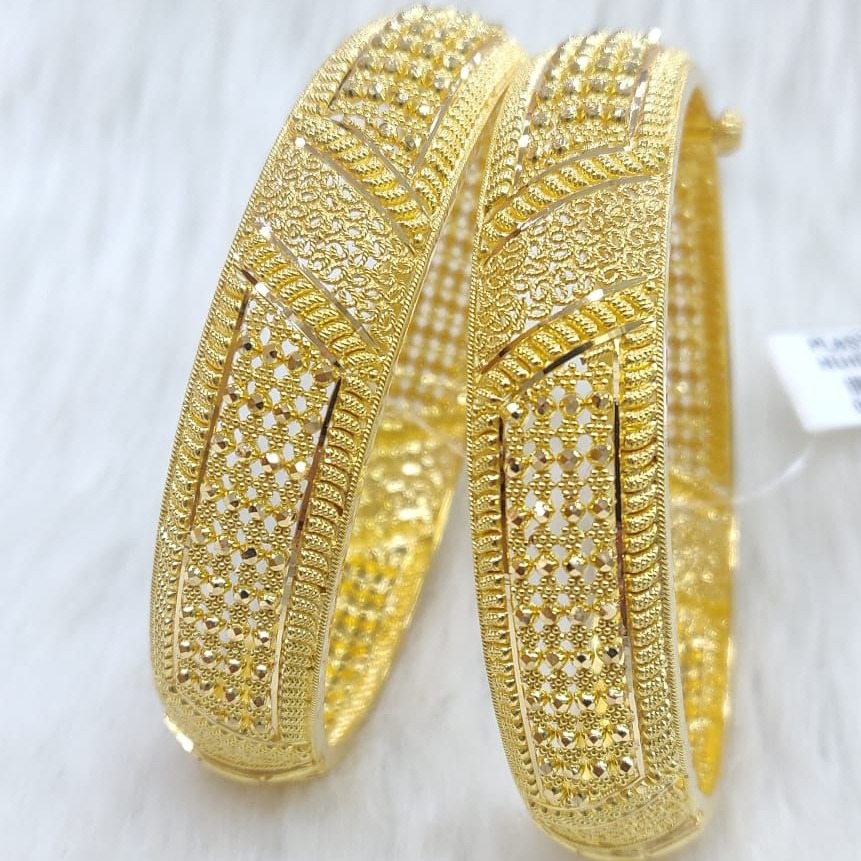 22k gold culcutti design bangle kada