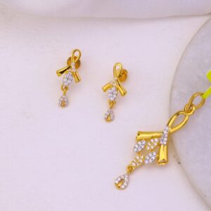22K Gold Elegant Pendant Set