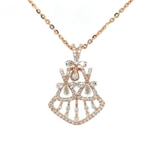 Kite shaped pendant with pear diamonds in 18 karat rose gold