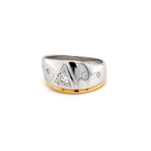 Solitaire Band ring in White Gold