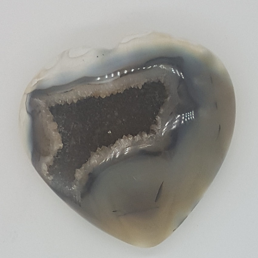 2000ct heart bi-color agate