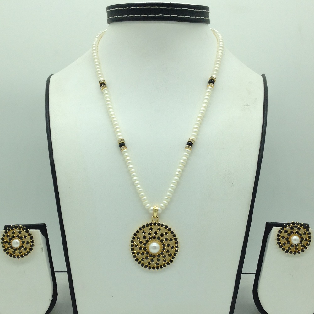 Black cz and pearls pendent set with 1 line flat pearls mala jps0674