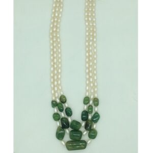 White oval pearls with green bariels 3 layers necklace jpm0421