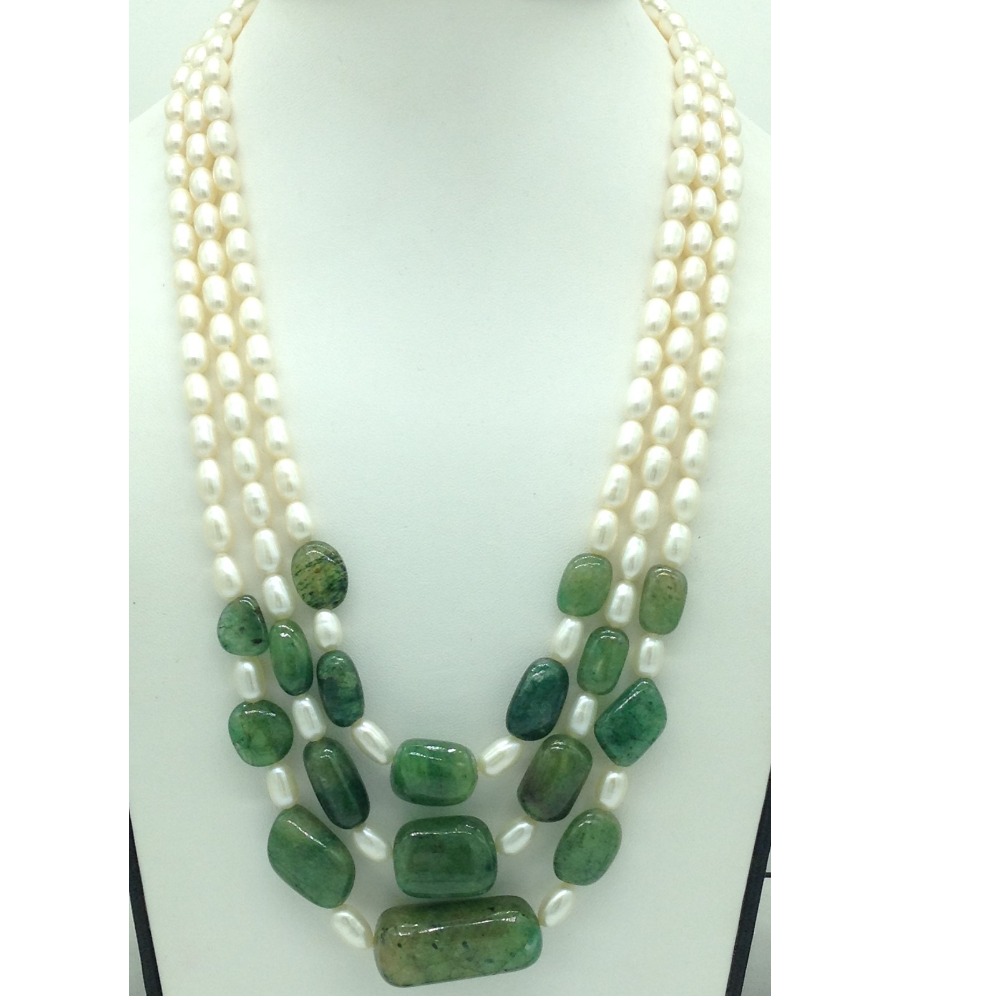 White oval pearls with green bariels 3 layers necklace jpm0421