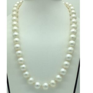 White Round South Sea Pearls Strand JPM0412