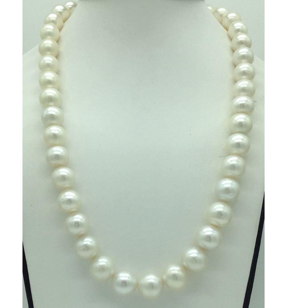 White Round South Sea Pearls Strand JPM0412