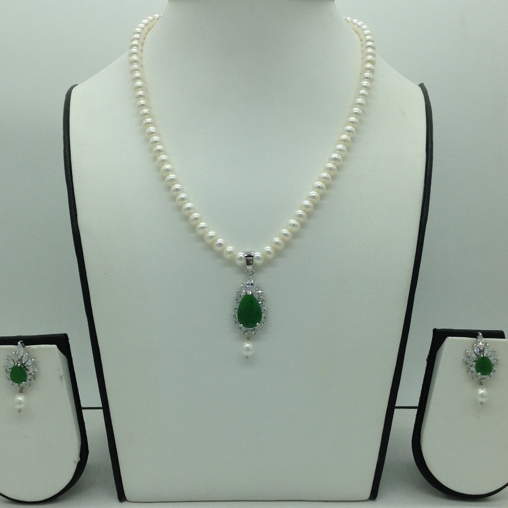White,green cz pendent set with flat pearls mala jps0615