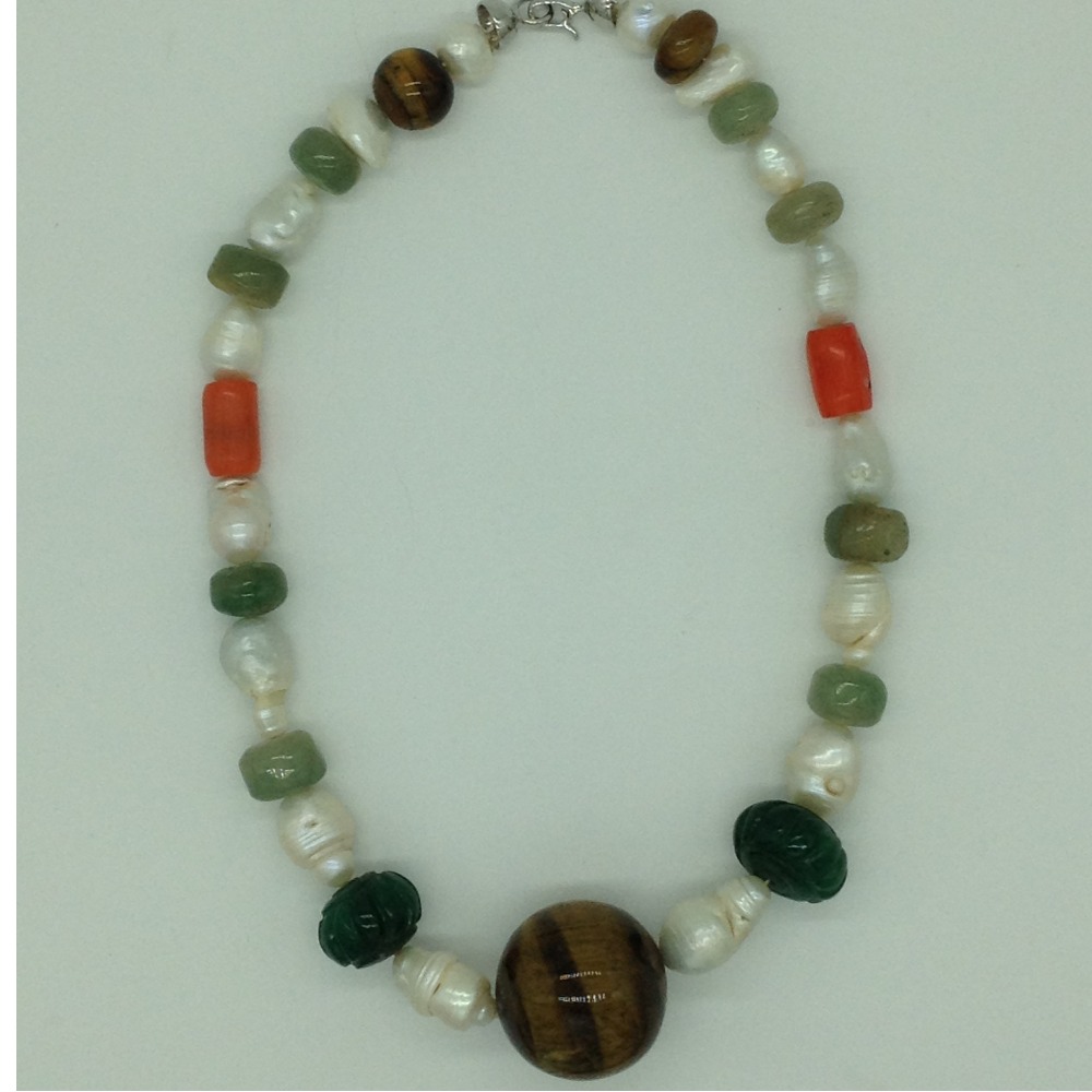 White Oval Baroque Pearls With Semi Beeds Necklace JPM0389
