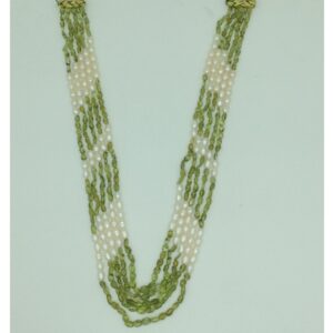 White Oval Pearls With Peridot 5 Layers Necklace JPM0381