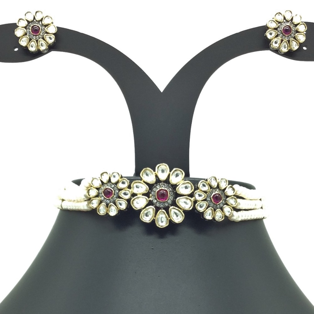 White And Red Kundan Choker Set With 3 Line Pearls JPS0568