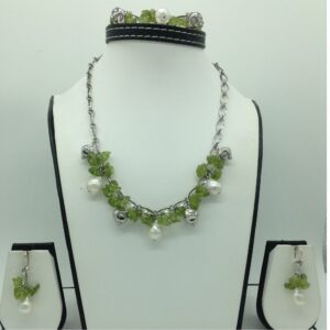 Freshwater white pearls and peridot silver necklace set jnc0077