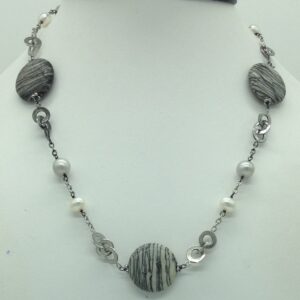 Freshwater white pearls and semi chips silver necklace set jnc0071