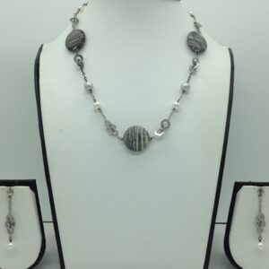 Freshwater white pearls and semi chips silver necklace set jnc0071