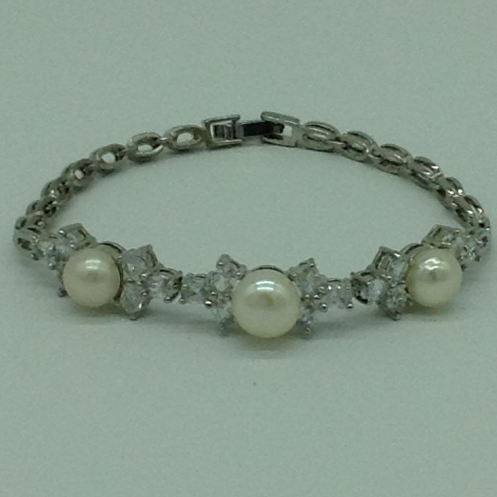 White Button Pearls And White CZ White Alloy Chain Bracelet JBG0209
