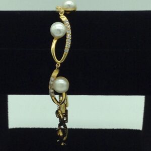 White Button Pearls And White CZ Golden Alloy Chain Bracelet JBG0206