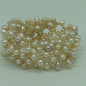 Cream Drop And Seed Pearls Jali Elastic Bracelet JBG0195