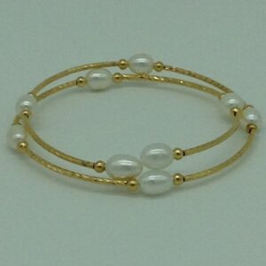 White Oval Pearls With Golden Pipe Alloy Spiral Bracelet JBG0187