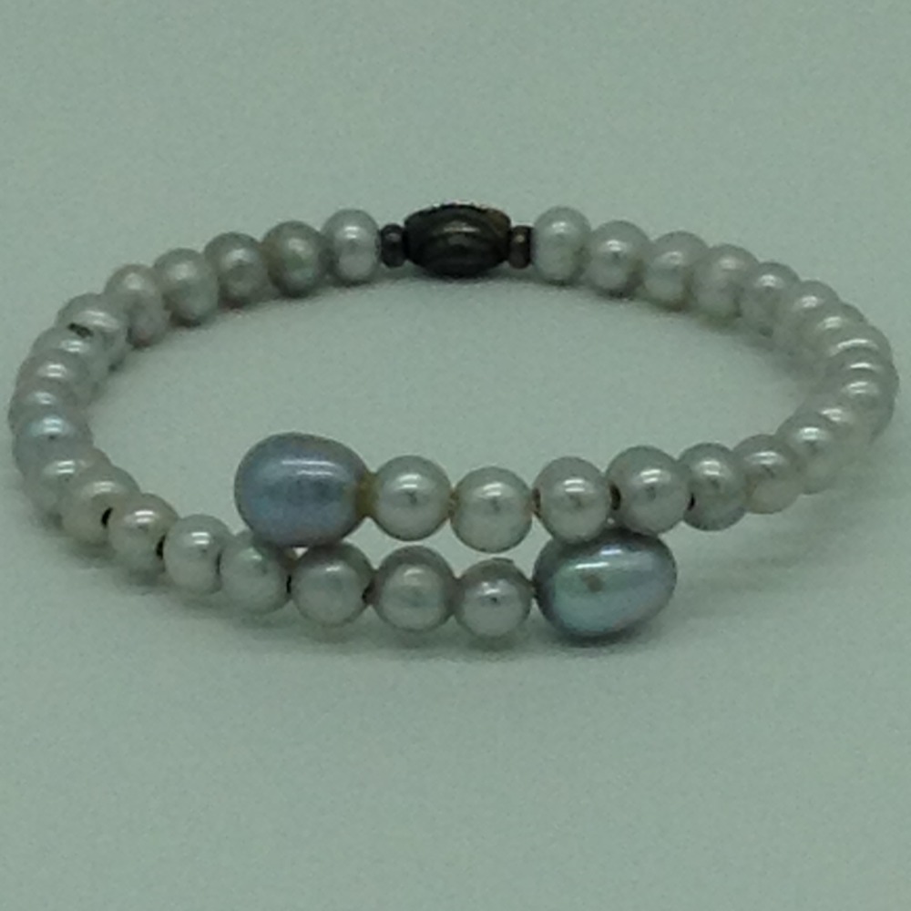 Grey Round And Oval Pearls 1 Layers Stiff Bracelet JBG0181