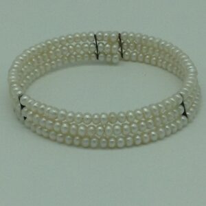 White Flat Pearls 3 Layers Stiff Bracelet JBG0161