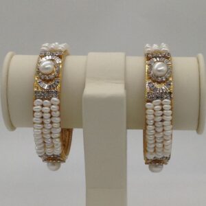 White flat pearls 3 layers and cz bangles jbg0066