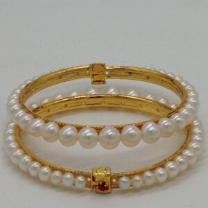 White Round Graded Pearls Bangles JBG0054