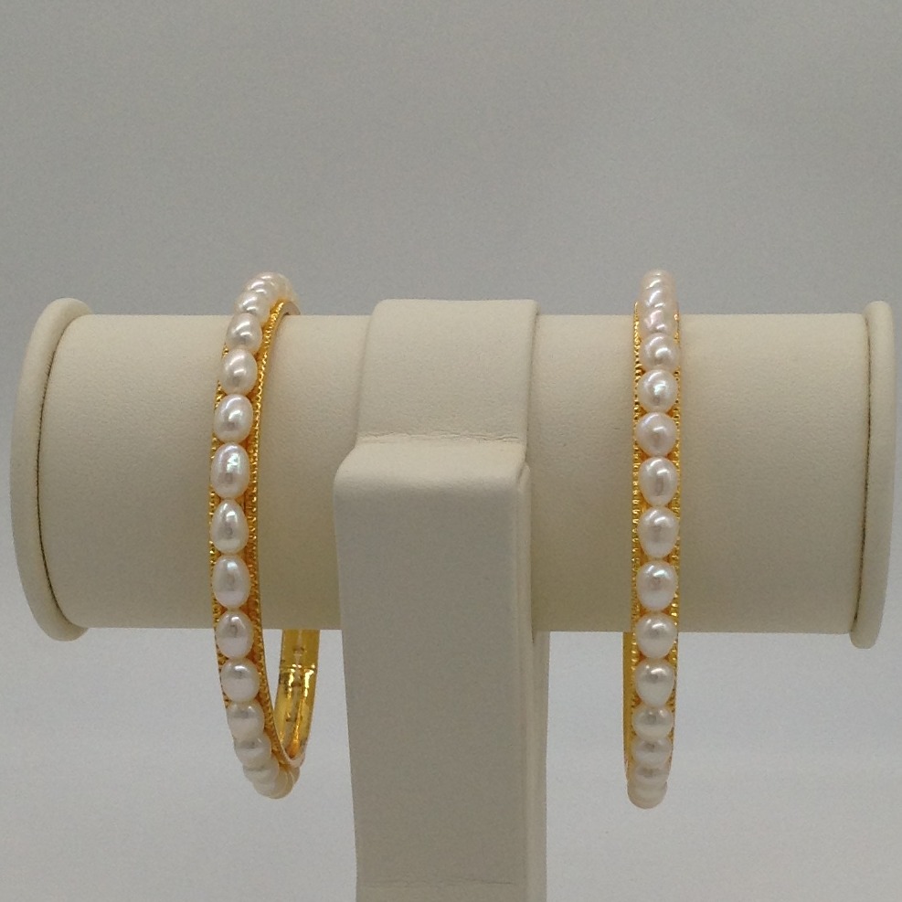 White Oval Pearls Bangles JBG0052