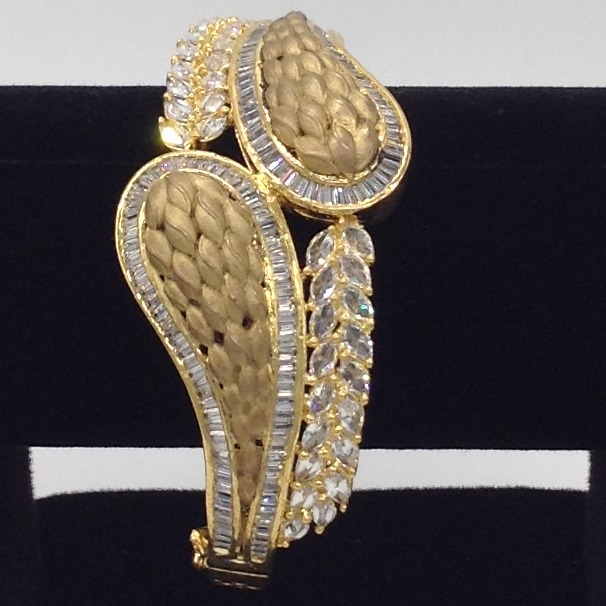 White CZ And Antique Openable Kada Bracelet JBG0047