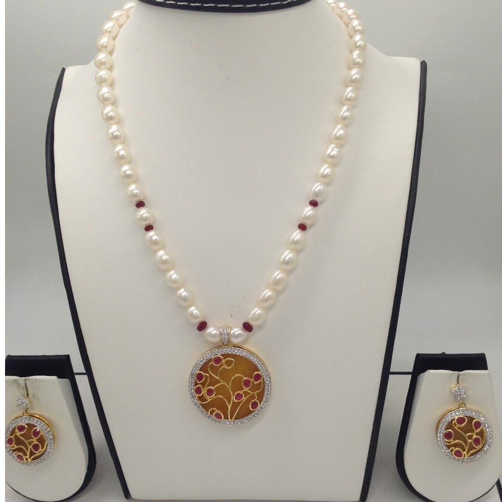 White,red cz pendent set with 1 line oval pearls mala jps0294