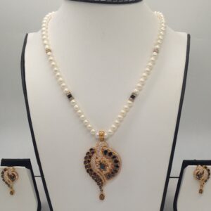 White,black cz pendent set with 1 line round pearls jps0288