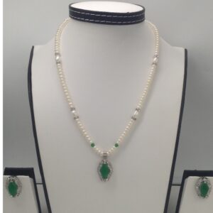 White cz,green jade pendent set with flat pearls jps0120