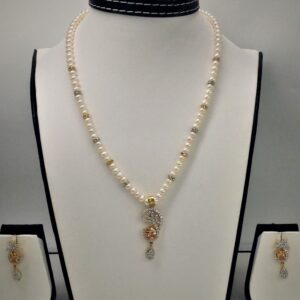 White,golden cz pendent set with flat pearls mala jps0107